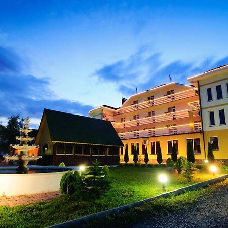 Hotel Continent Polyana  Exterior foto